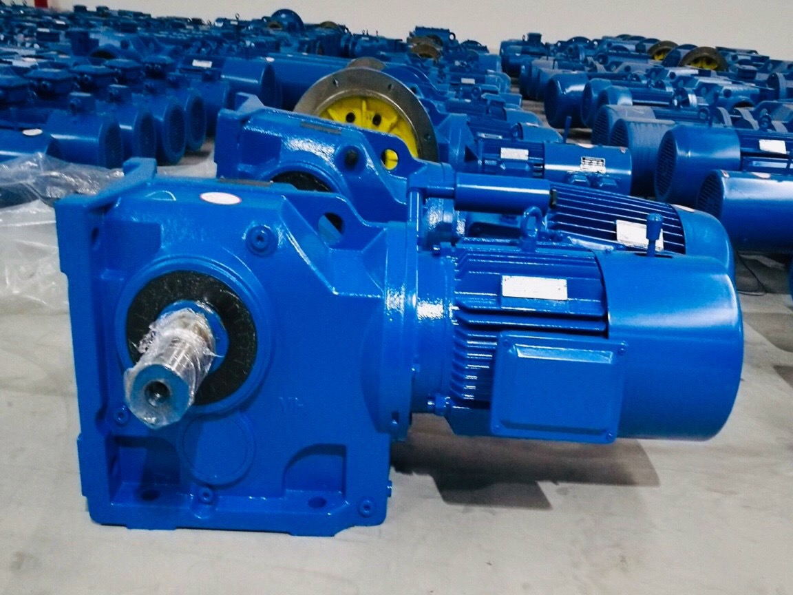 Gearmotors Types and Industrial Applications